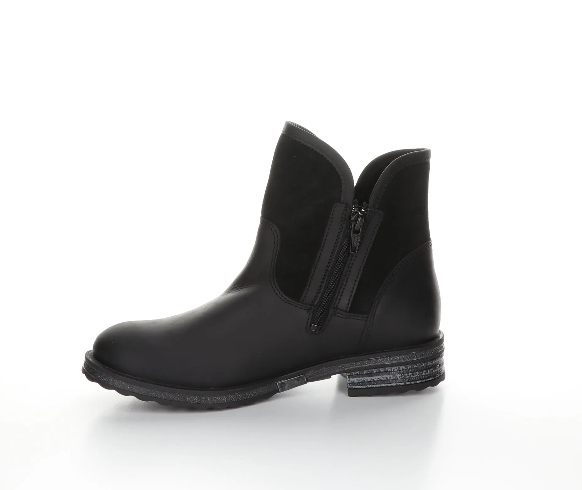 Strive | Black